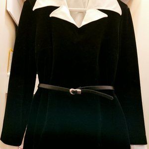 Women's retro black pantsuit, size 8 (but fits more like a 6)